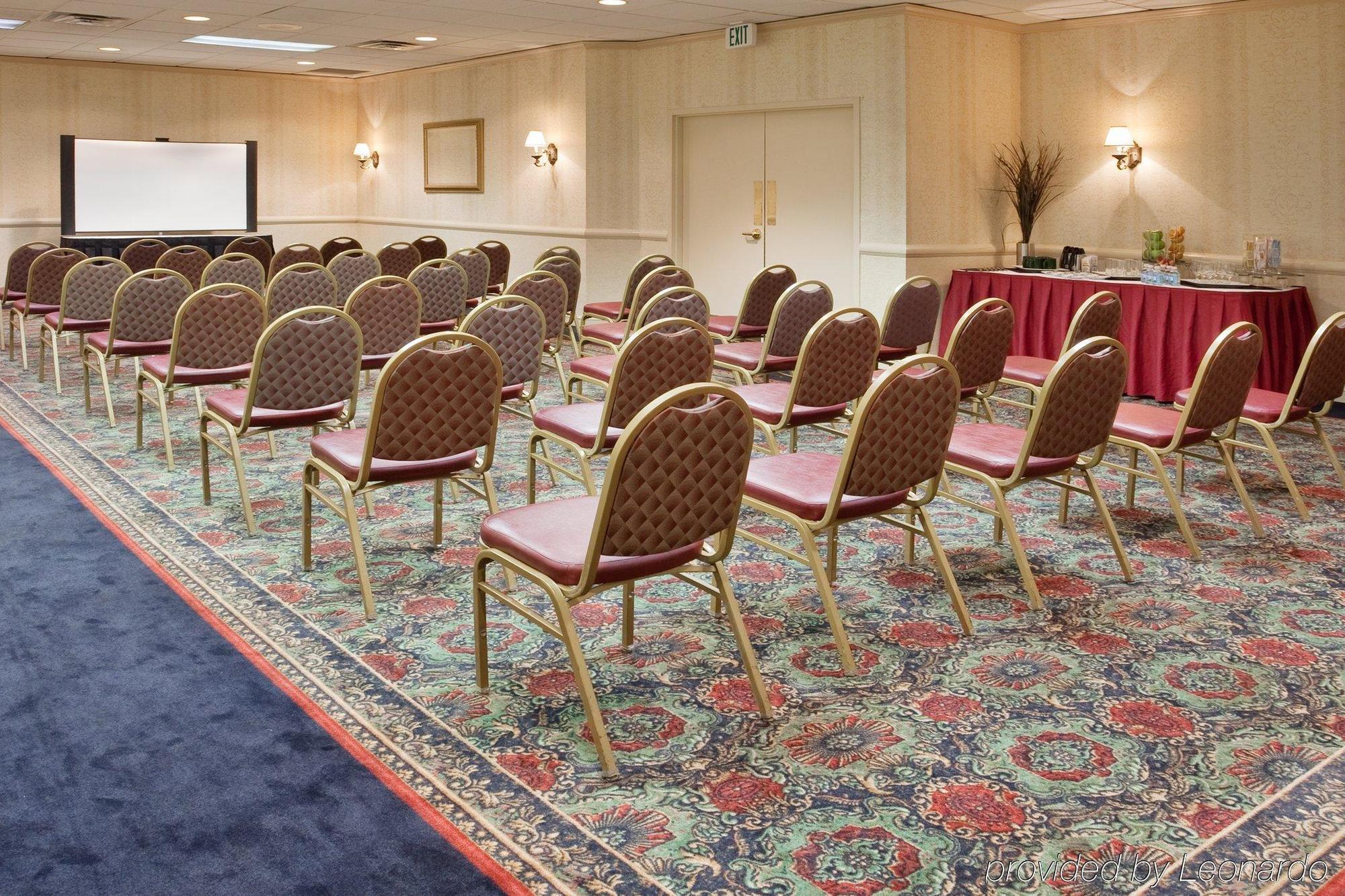 Four Points By Sheraton Cleveland Airport Ngoại thất bức ảnh