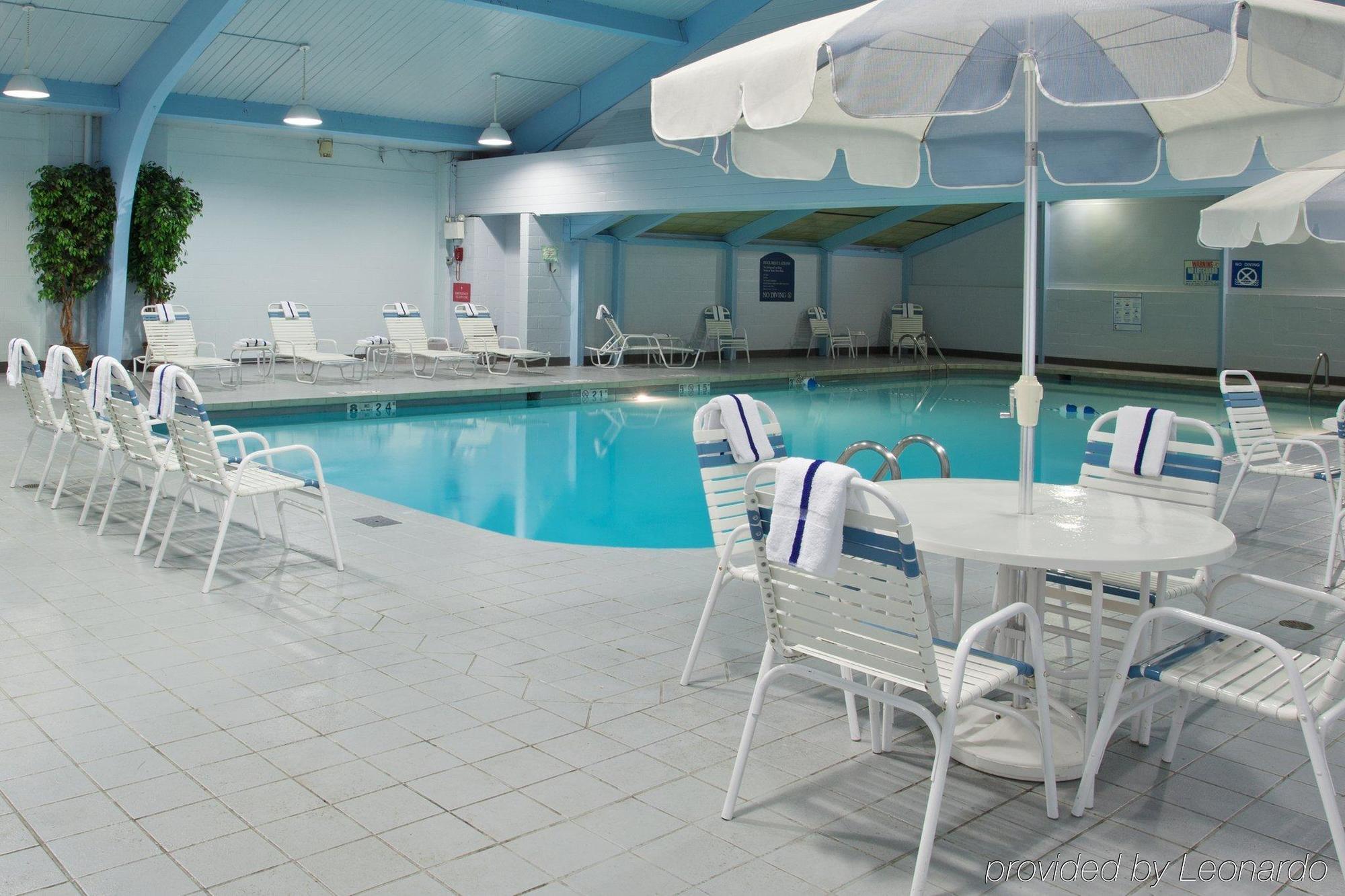 Four Points By Sheraton Cleveland Airport Ngoại thất bức ảnh