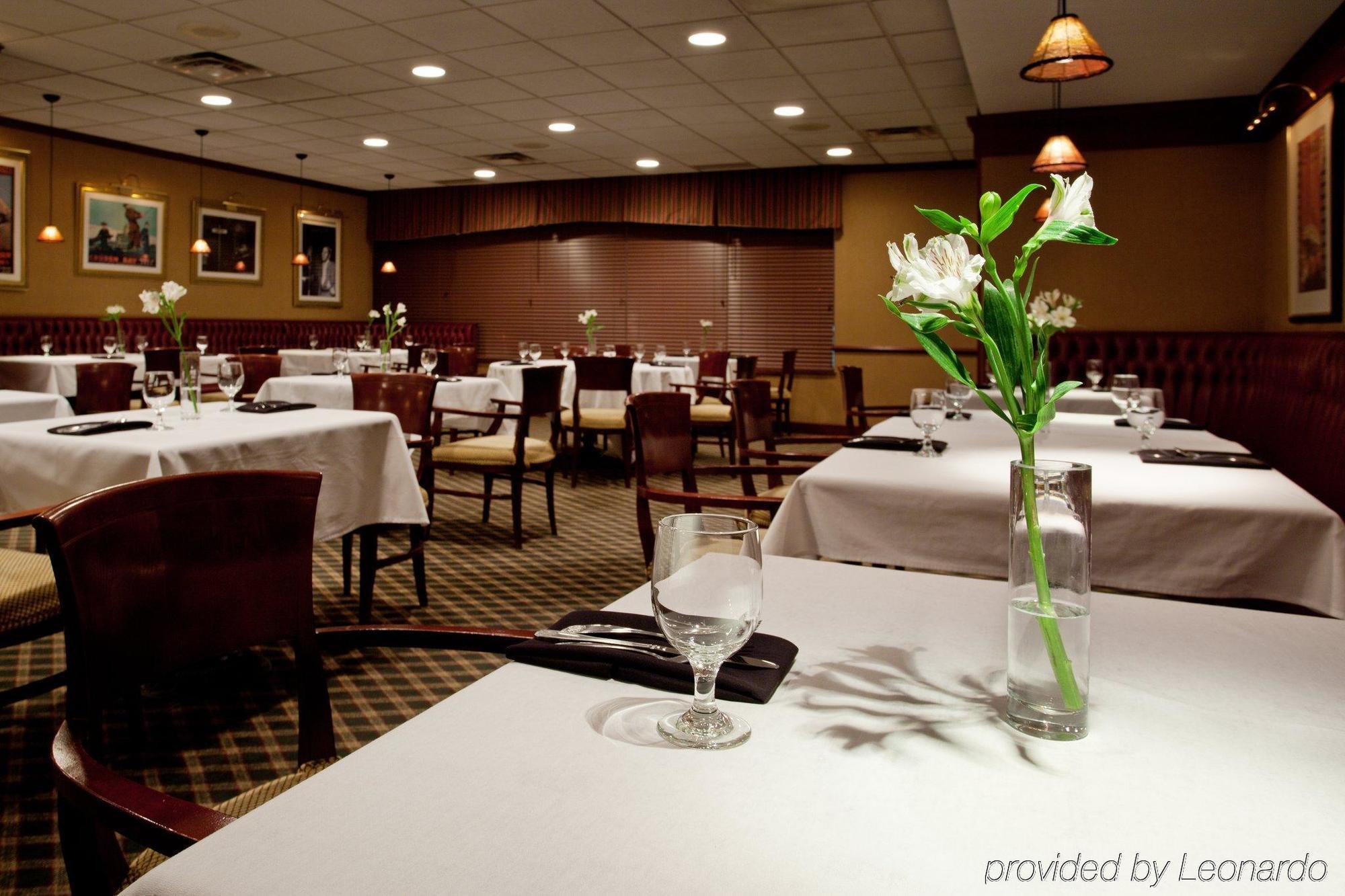 Four Points By Sheraton Cleveland Airport Ngoại thất bức ảnh