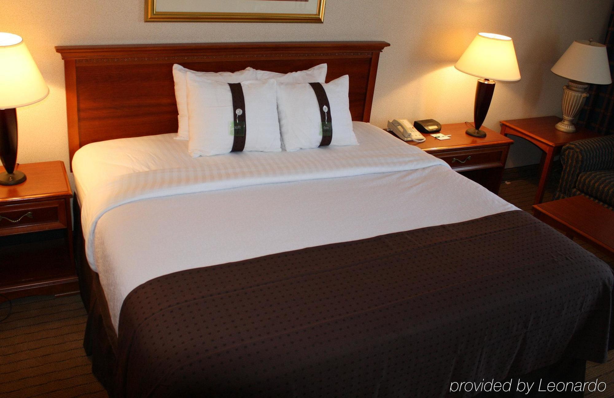 Four Points By Sheraton Cleveland Airport Ngoại thất bức ảnh