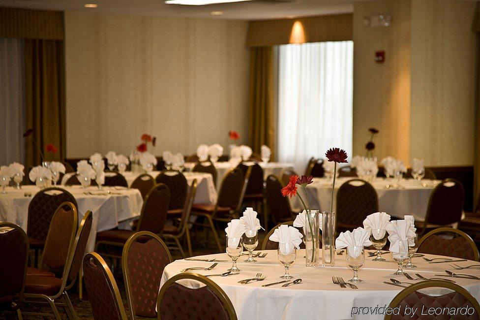Four Points By Sheraton Cleveland Airport Ngoại thất bức ảnh