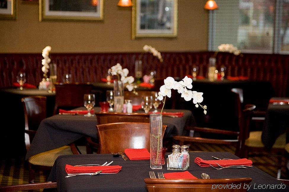 Four Points By Sheraton Cleveland Airport Ngoại thất bức ảnh