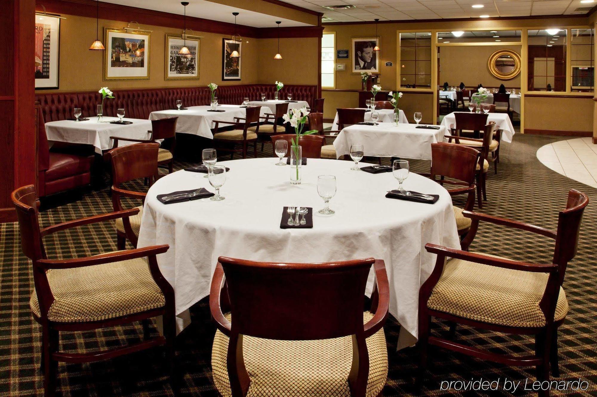 Four Points By Sheraton Cleveland Airport Ngoại thất bức ảnh